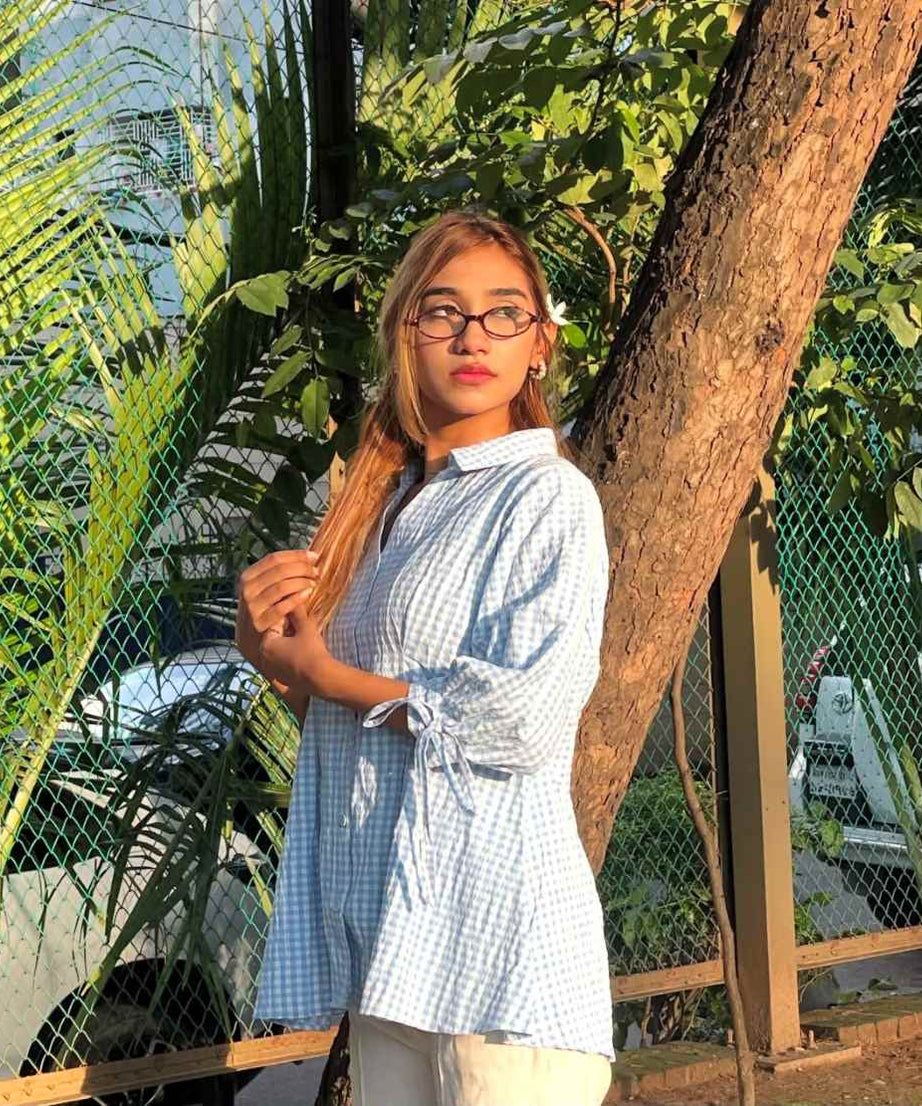 Gingham Tie Sleeve Shirt – (203)